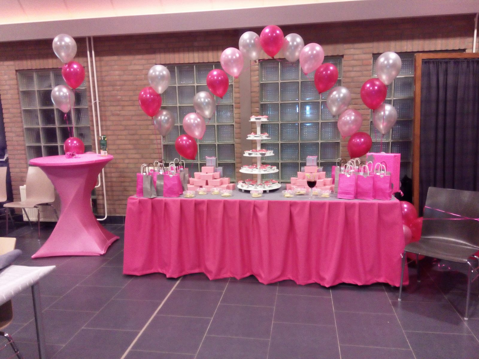 Roze Ballonboog voor Feesttafel